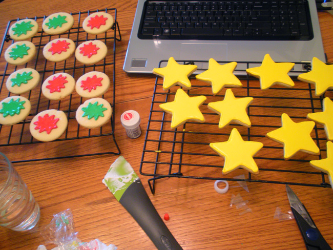 superhero sugar cookies flooding icing